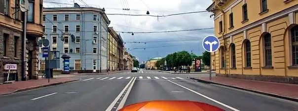 Иллюстрация к вопросу: Обязаны ли Вы в данной ситуации включить указатели левого поворота?