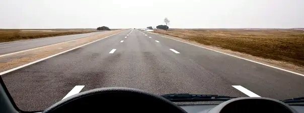 Иллюстрация к вопросу: Вне населенных пунктов Вам можно продолжить движение: