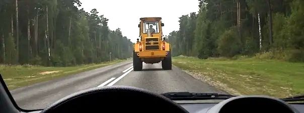 Иллюстрация к вопросу: Можно ли Вам выполнить обгон при наличии данной разметки?